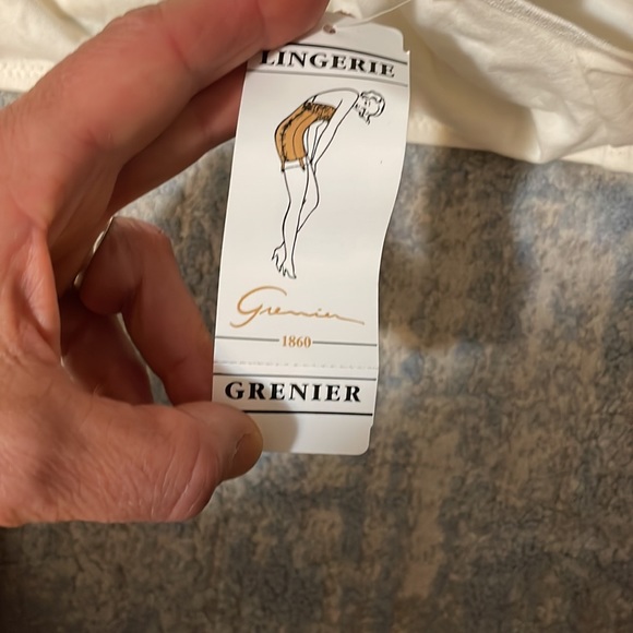 Bra - Picture 2 of 3